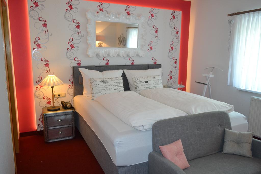 Hotel & Restaurant Zur Linde Freital Esterno foto